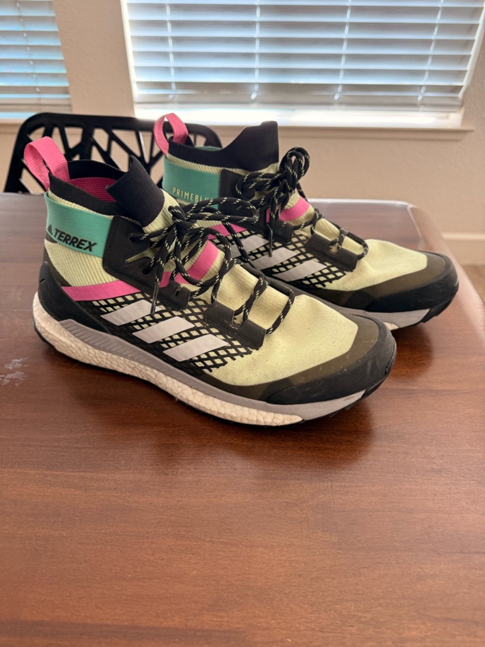 adidas Terrex Free Hiker PrimeBlue High-Top Trail Boots in Neon Size 11.5 men